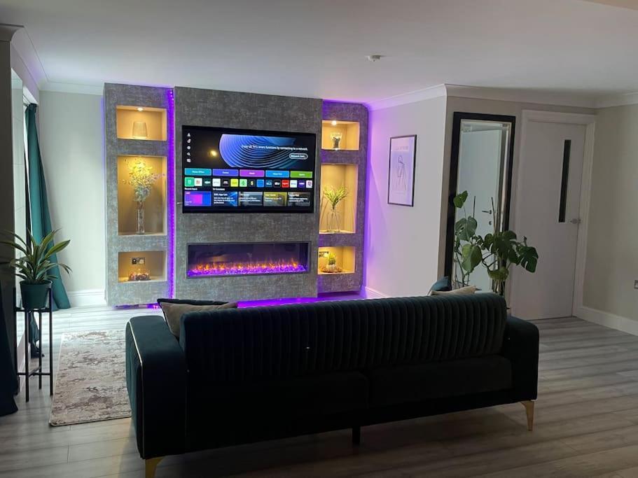 The Exclusive Jacuzzi Apartment Birmingham
